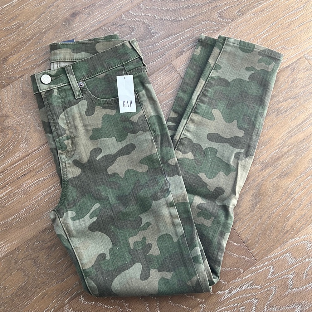 Camo GAP jeans